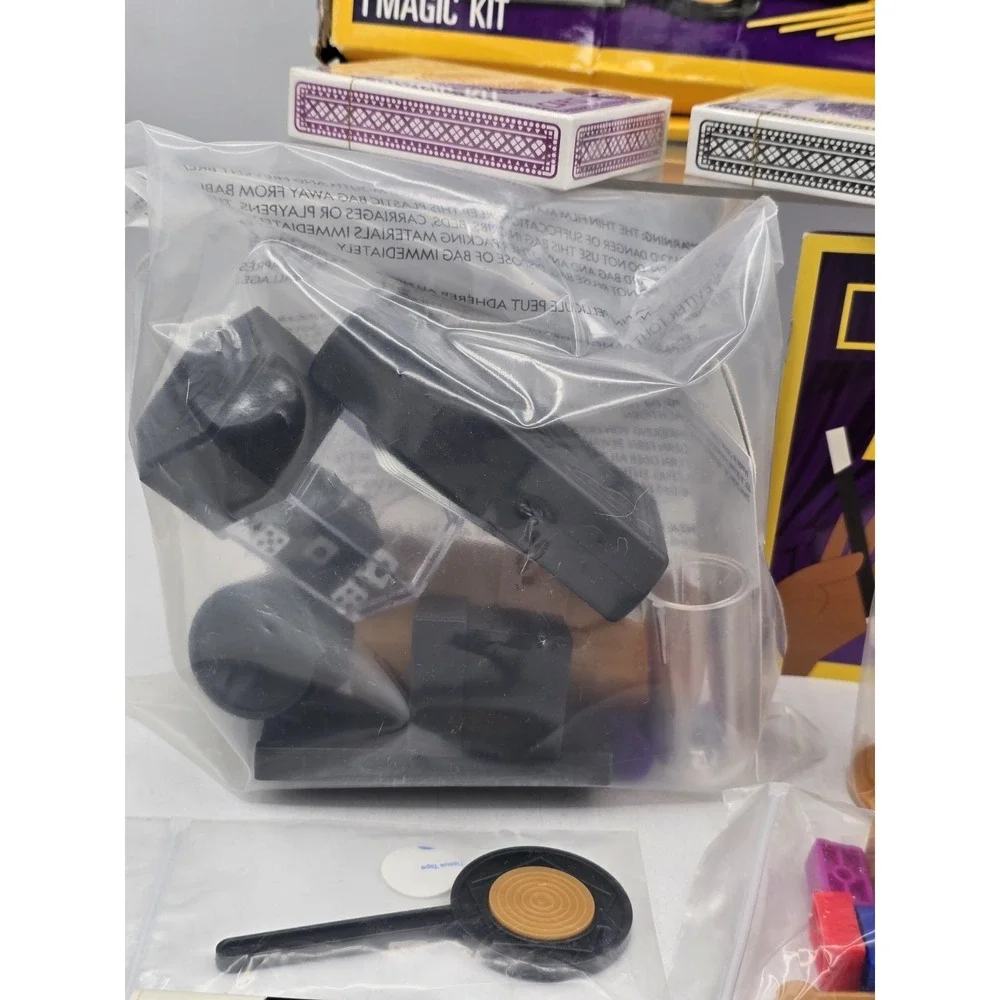 National Geographic Mega Magic Set -More Than 75 Tricks STEM - Damage Box New‎
